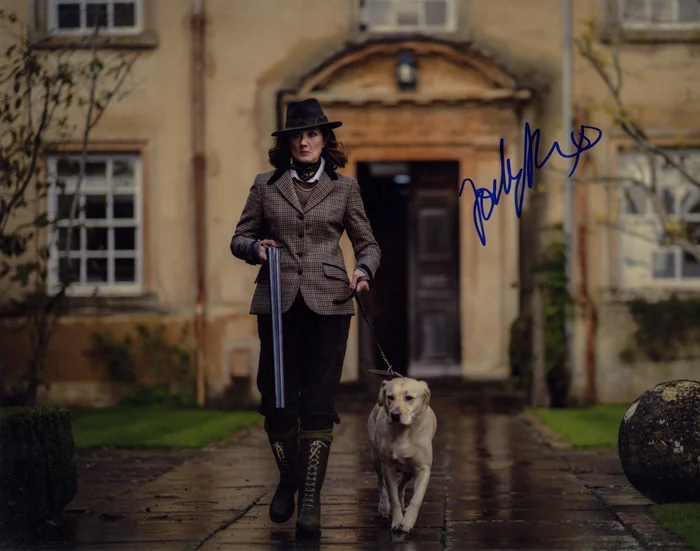 Joely Richardson autograph