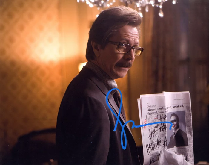 Gary Oldman autograph