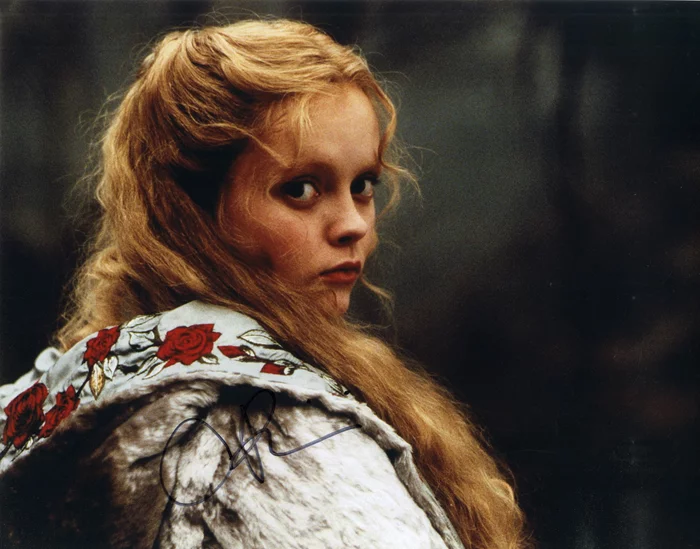 Christina Ricci autograph