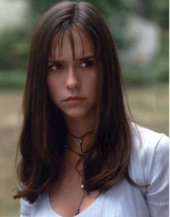 Jennifer Love Hewitt autograph