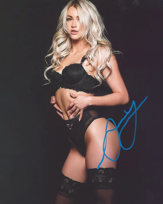 Serena Lange autograph