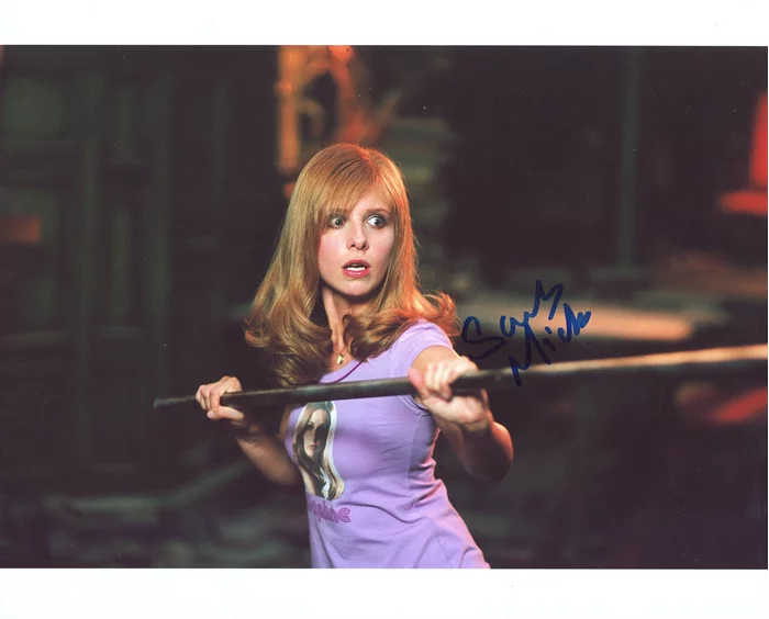 Sarah Michelle Gellar autograph