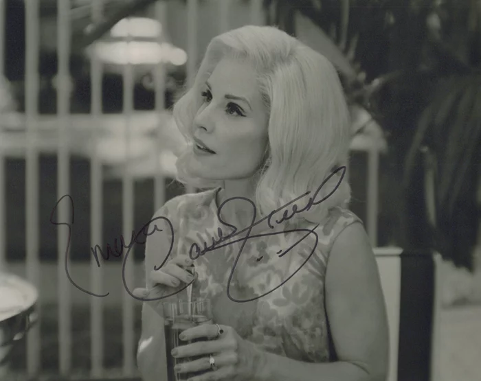 Emma Caulfield autograph