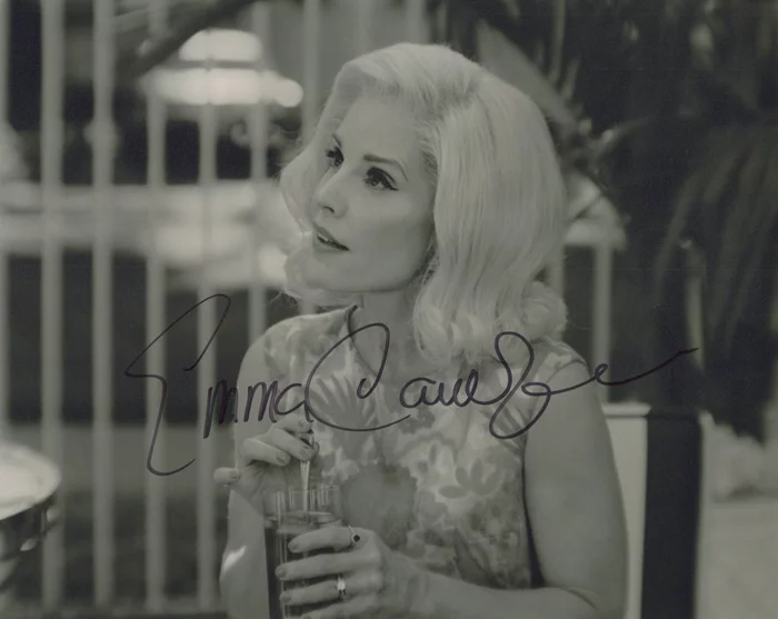 Emma Caulfield autograph