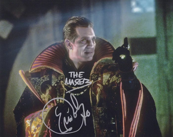 Eric Roberts autograph