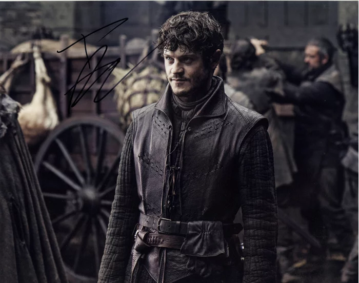 Iwan Rheon autograph