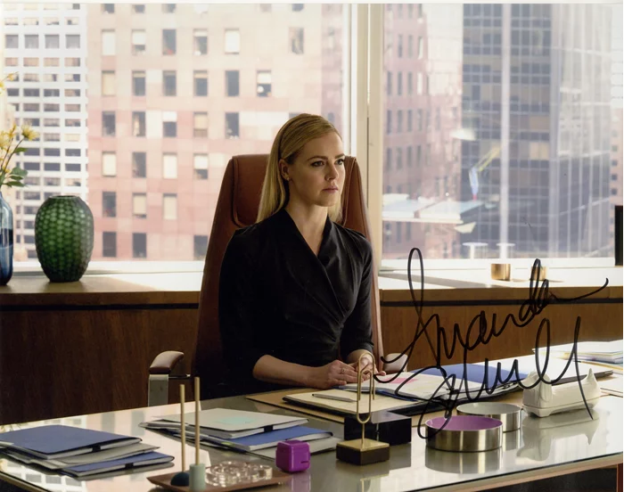 Amanda Schull autograph