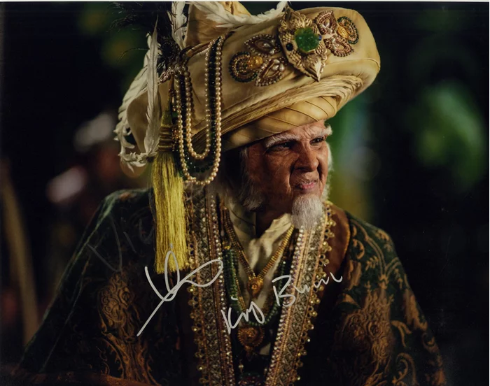 Utkarsh Ambudkar autograph