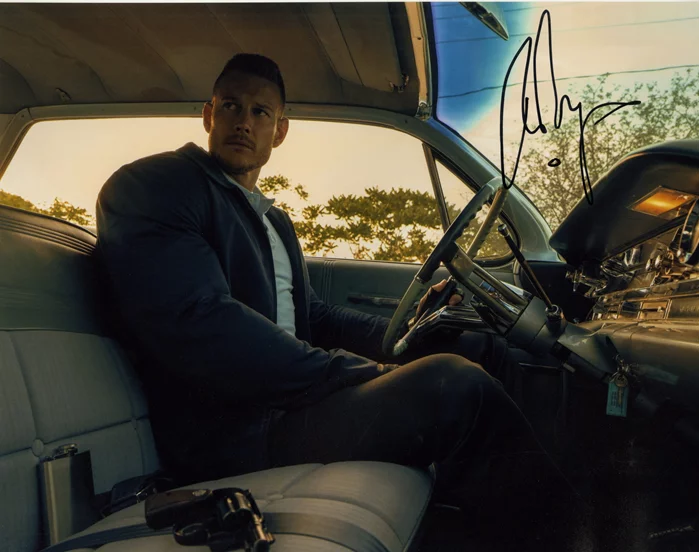 Tom Hopper autograph