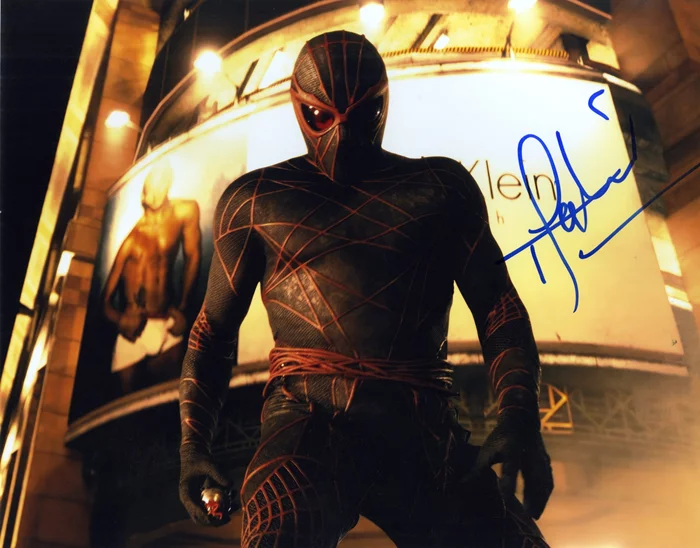 Tahar Rahim autograph