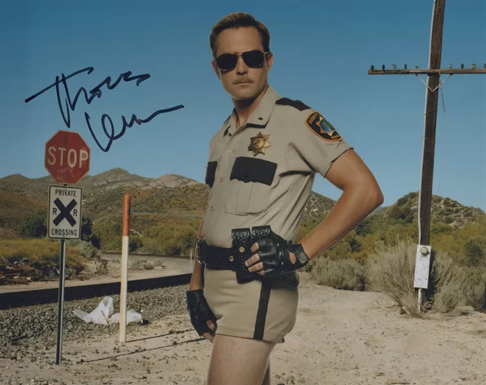Thomas Lennon autograph
