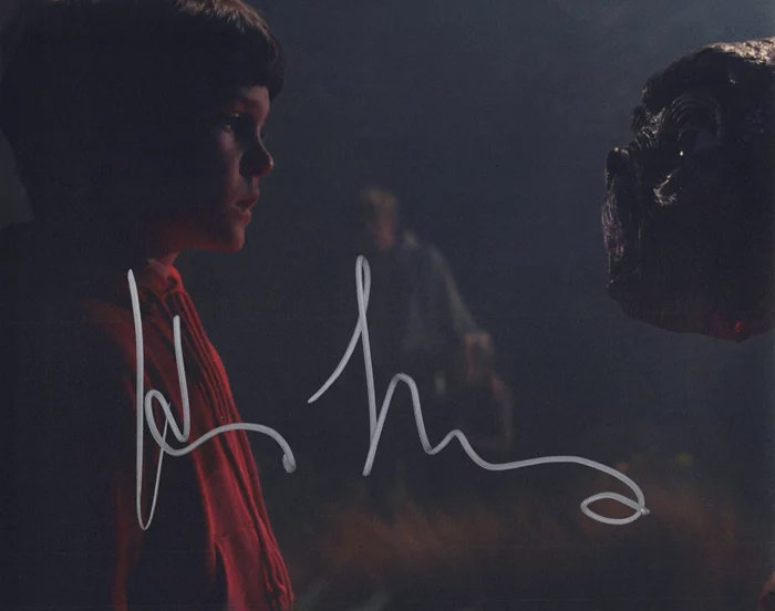 Henry Thomas autograph