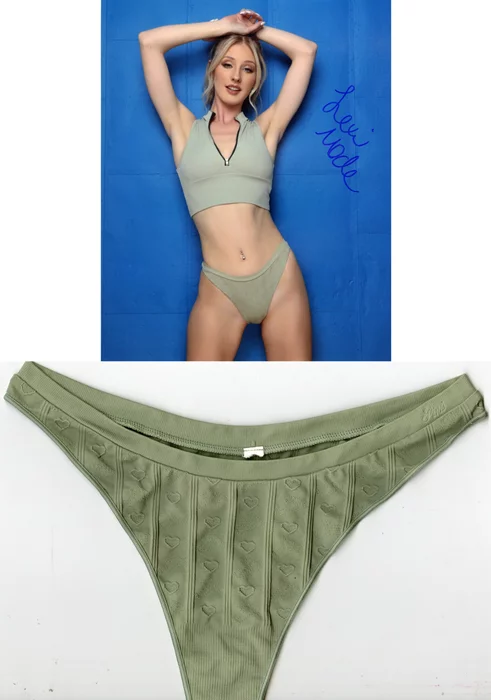 Lexi Mode autograph