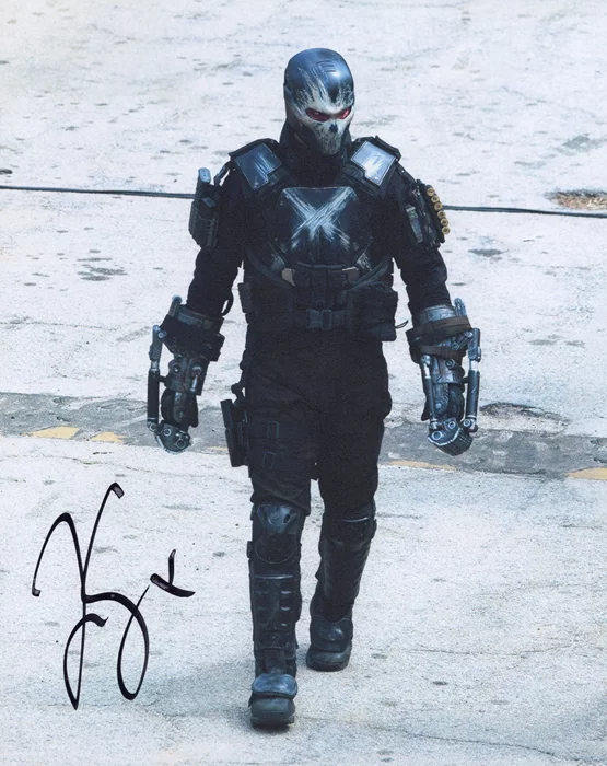 Frank Grillo autograph
