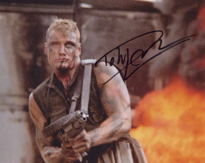 Dolph Lundgren autograph