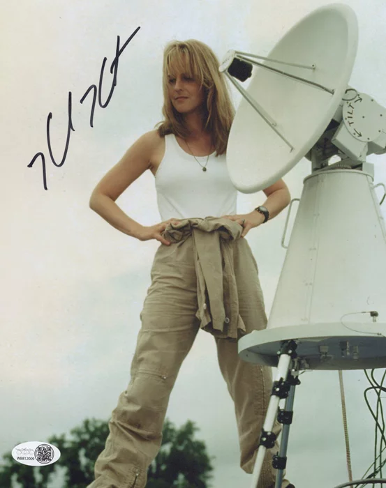 Helen Hunt autograph