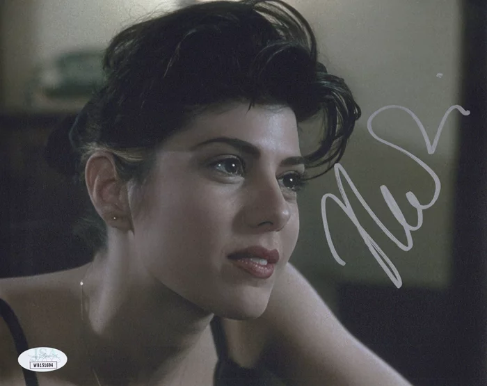Marisa Tomei autograph