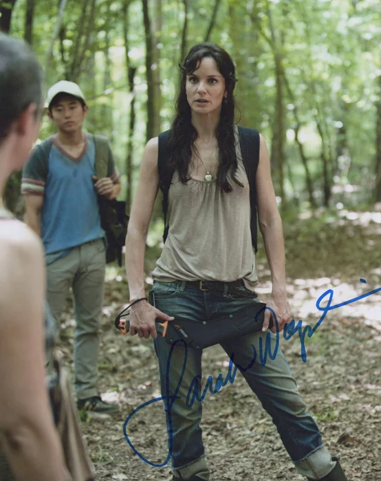 Sarah Wayne Callies autograph