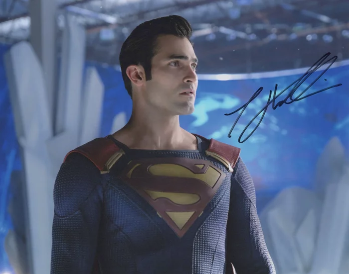 Tyler Hoechlin autograph