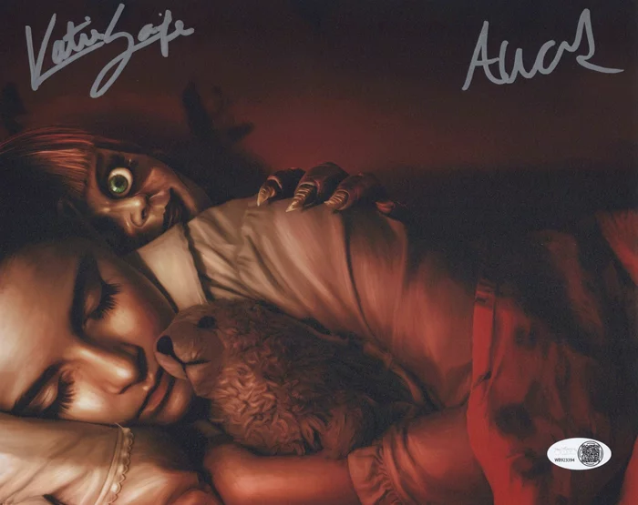 Annabelle Comes Home autograph