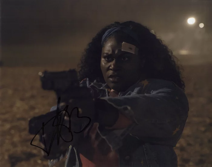 Danielle Brooks autograph
