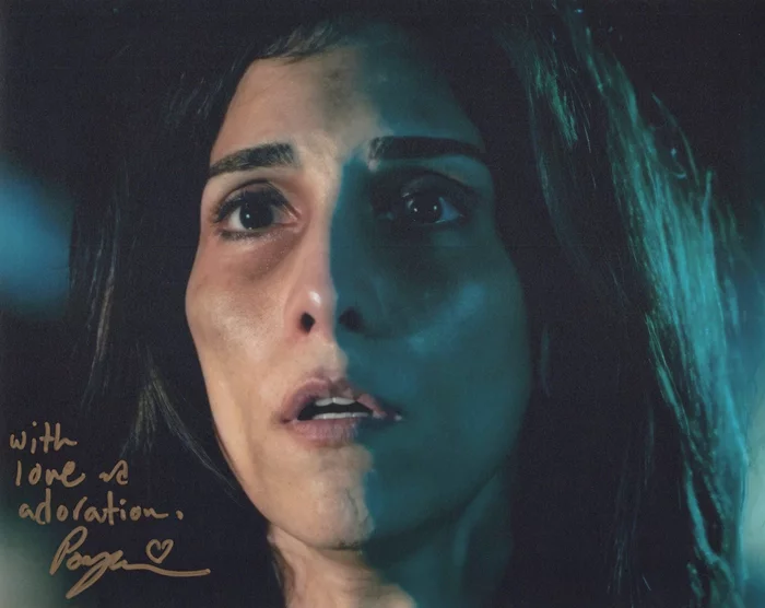 Pooya Mohseni autograph