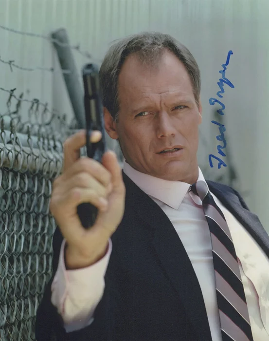 Fred Dryer autograph