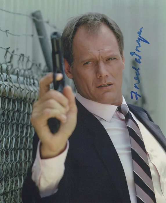 Fred Dryer autograph