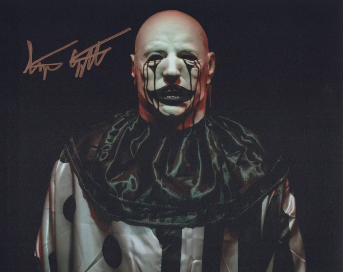 Stephen Cognetti autograph