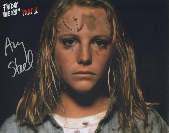 Amy Steel autograph