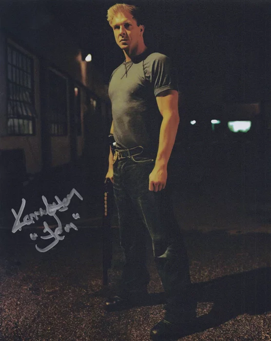 Kenneth Johnson autograph