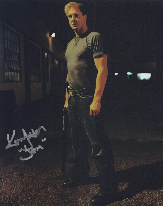 Kenneth Johnson autograph