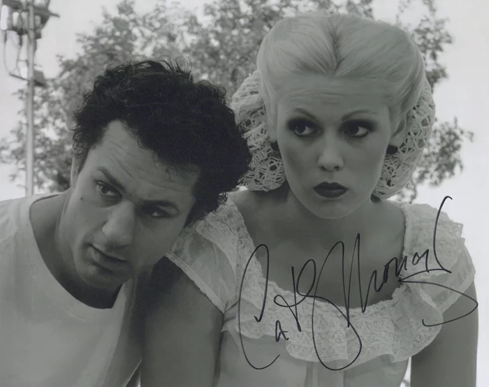 Cathy Moriarty autograph