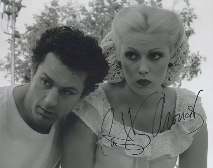 Cathy Moriarty autograph