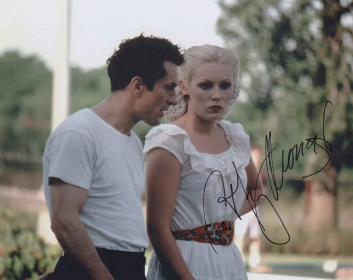 Cathy Moriarty autograph