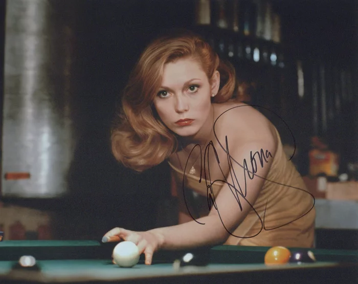 Cathy Moriarty autograph