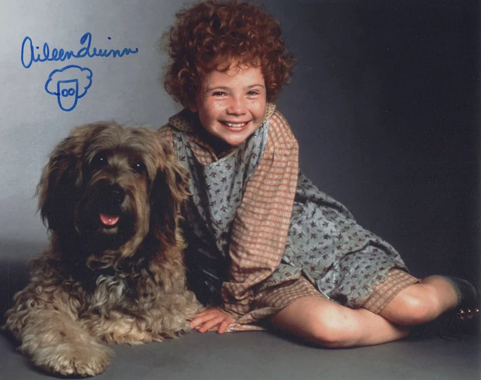Aileen Quinn autograph