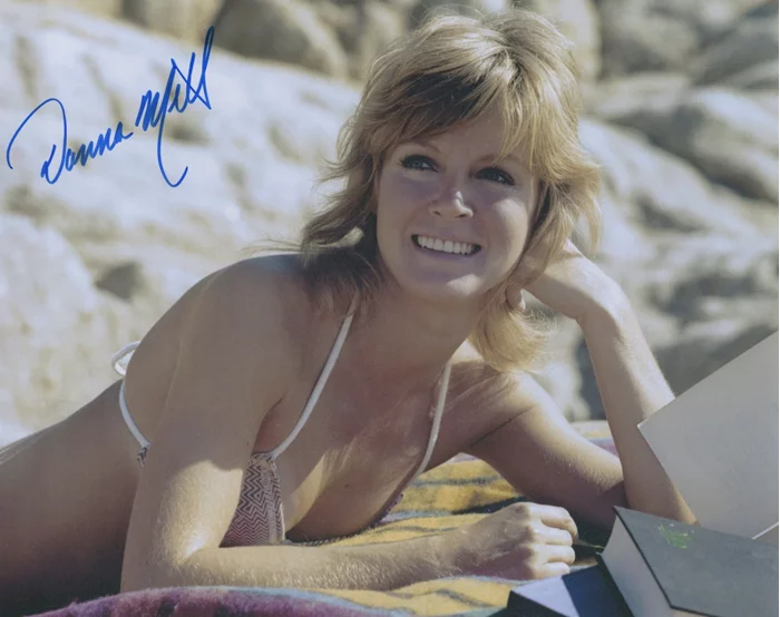 Donna Mills autograph