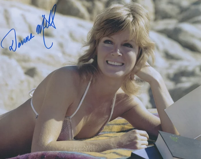 Donna Mills autograph