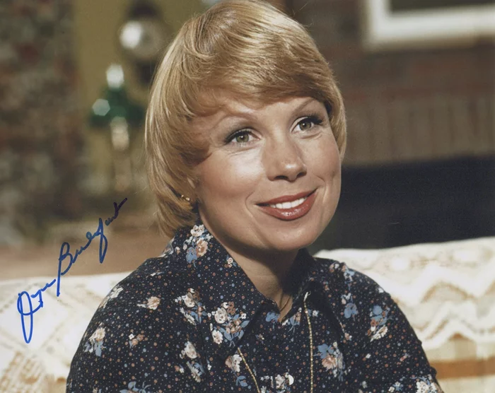 Joyce Bulifant autograph