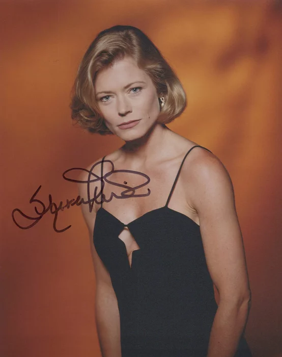 Sheree J. Wilson autograph