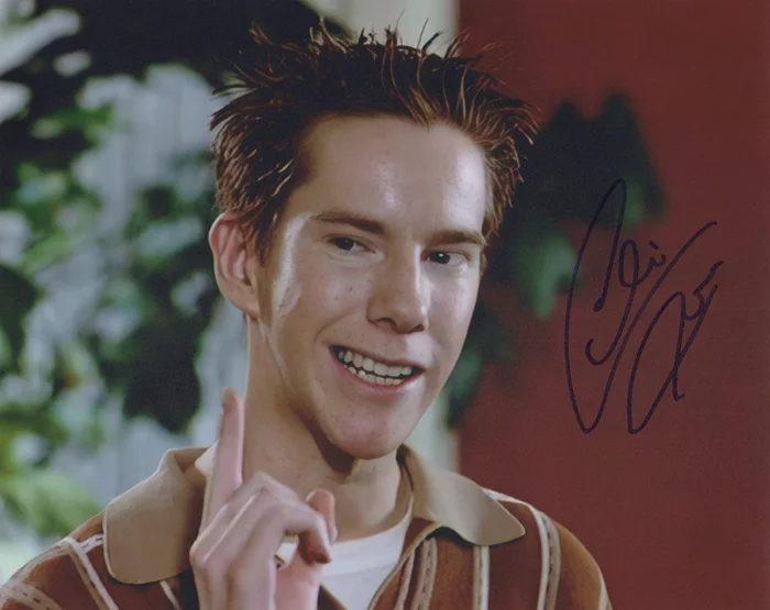 Chris Owen autograph