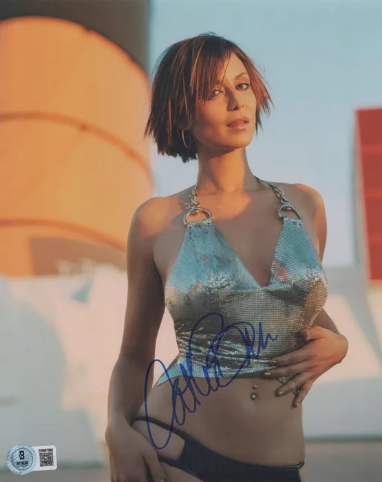 Catherine Bell autograph