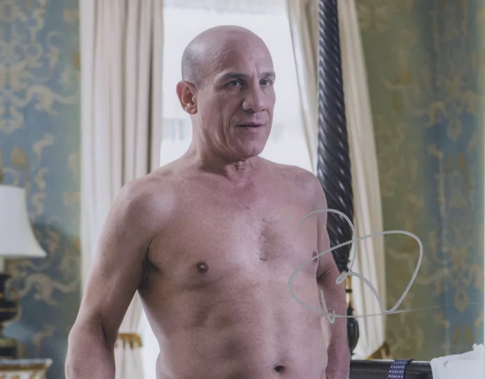 Paul Ben-Victor autograph