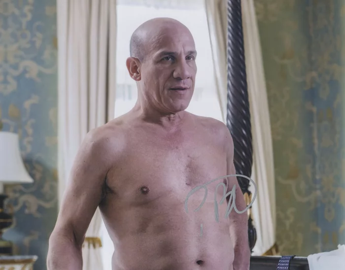 Paul Ben-Victor autograph