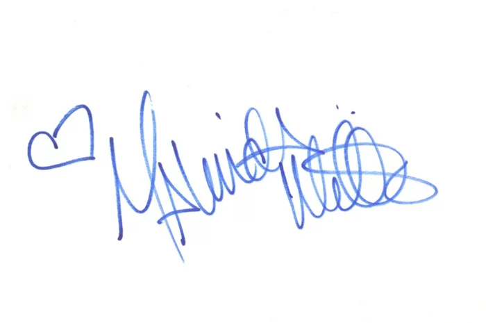 Claudia Wells autograph