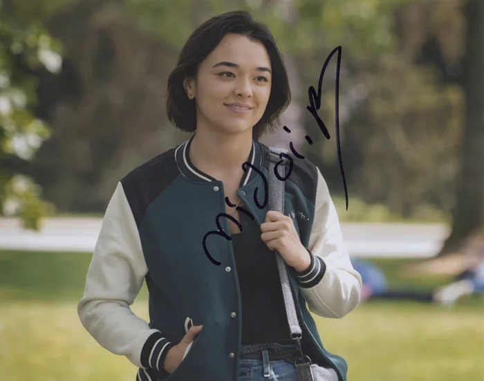 Midori Francis autograph