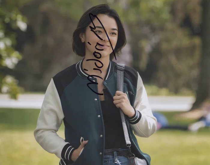 Midori Francis autograph