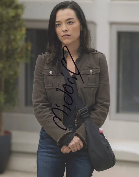 Midori Francis autograph