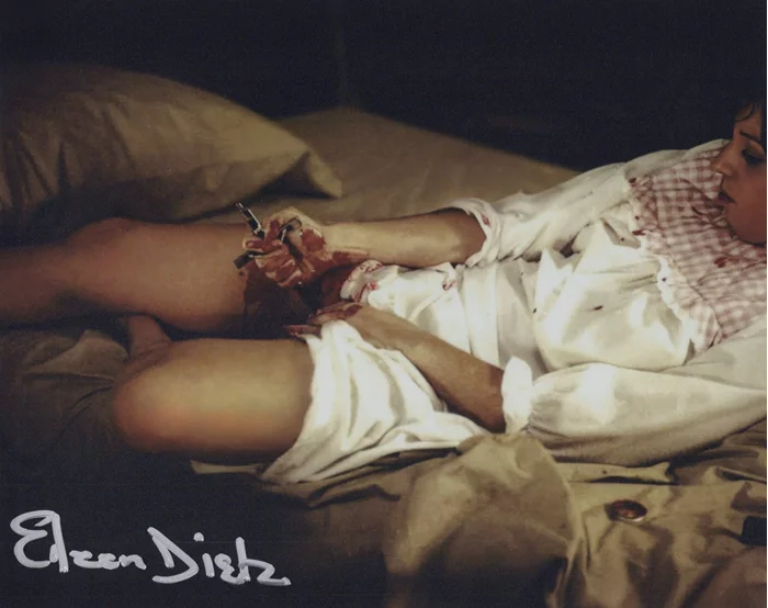 Eileen Dietz autograph